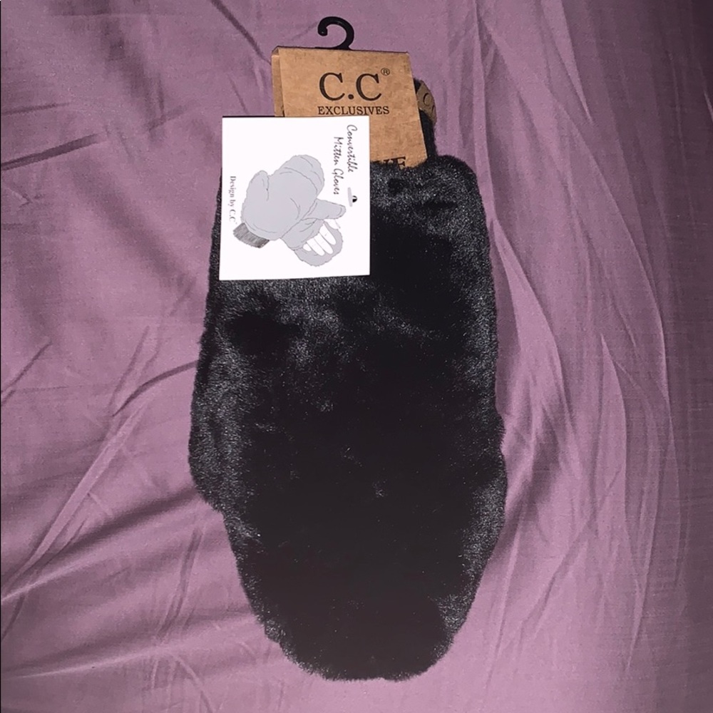 Black Fuzzy Mittens